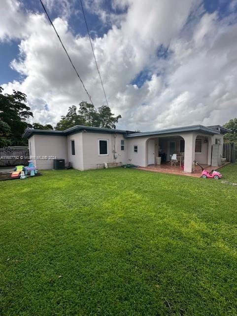 Residential, West Miami, Florida image 3