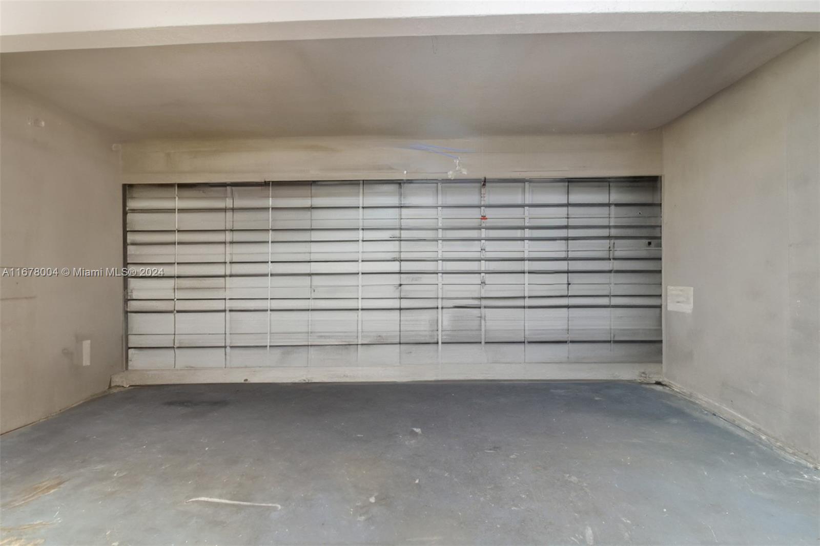 Listing Photo 16