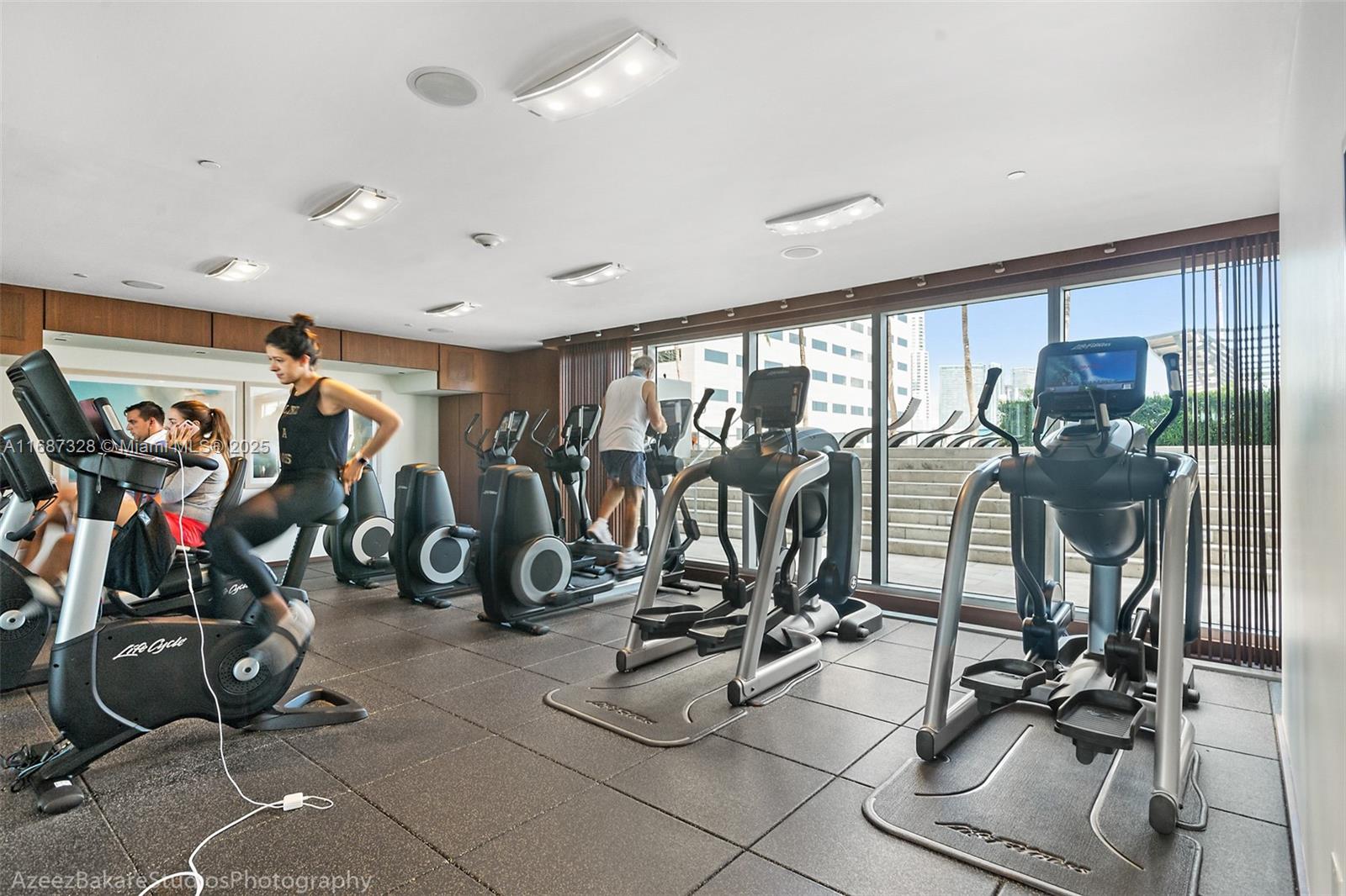325 S Biscayne Blvd #1119, Miami FL 33131