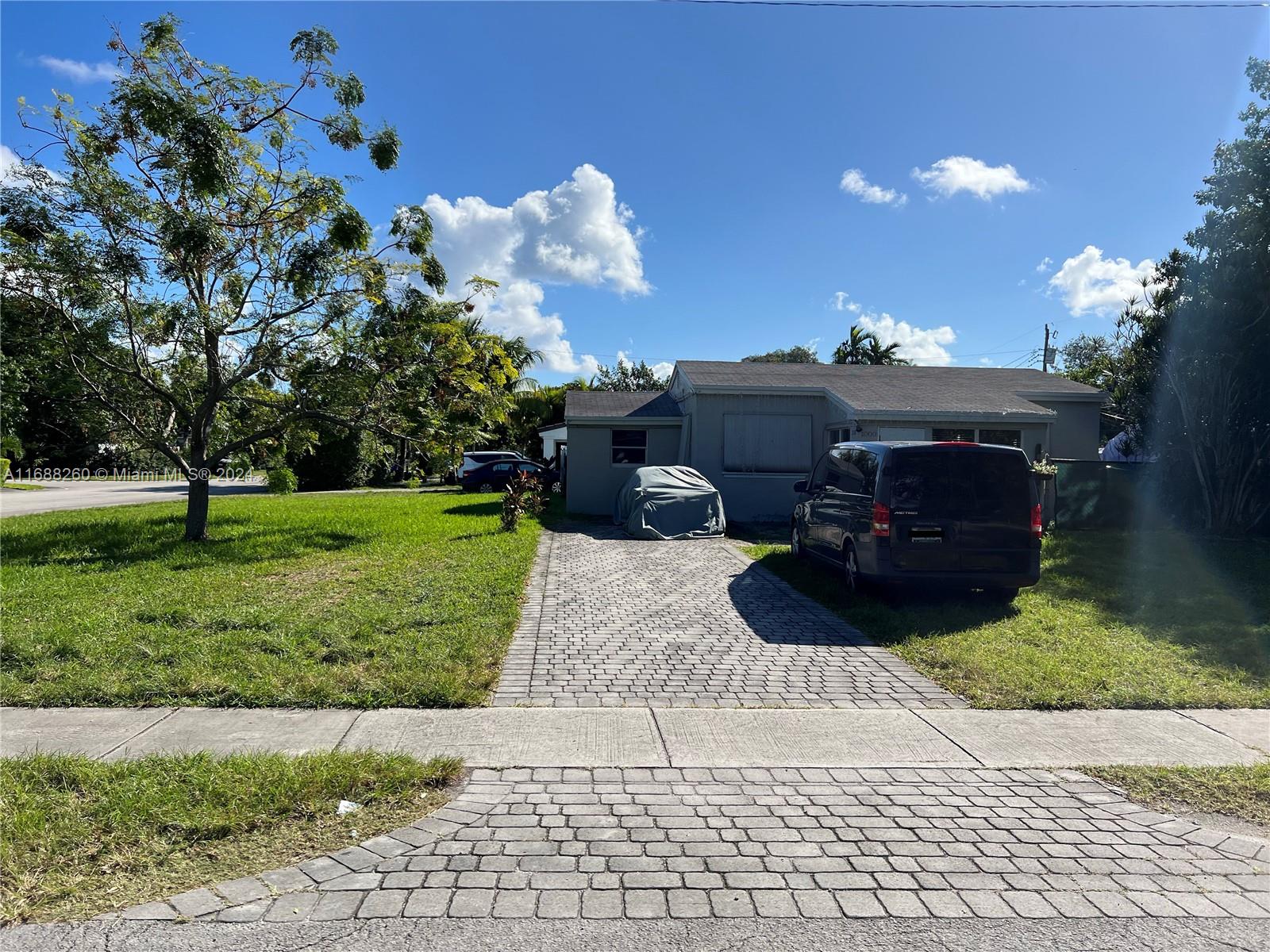 Residential, North Miami Beach, Florida image 1