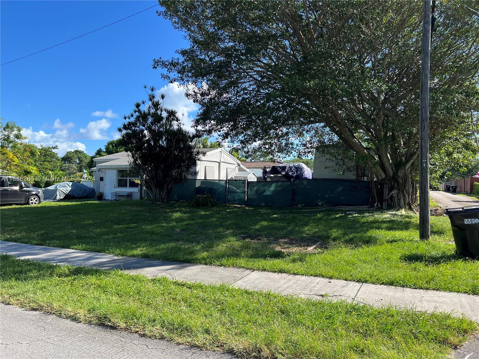 Residential, North Miami Beach, Florida image 3