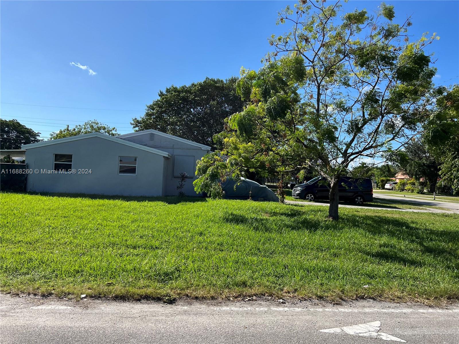 Residential, North Miami Beach, Florida image 4