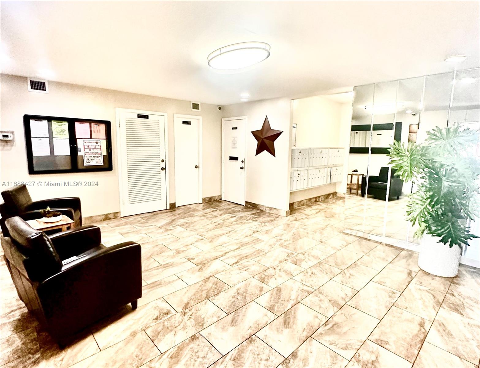 1811 Jefferson St #210, Hollywood, Florida image 11