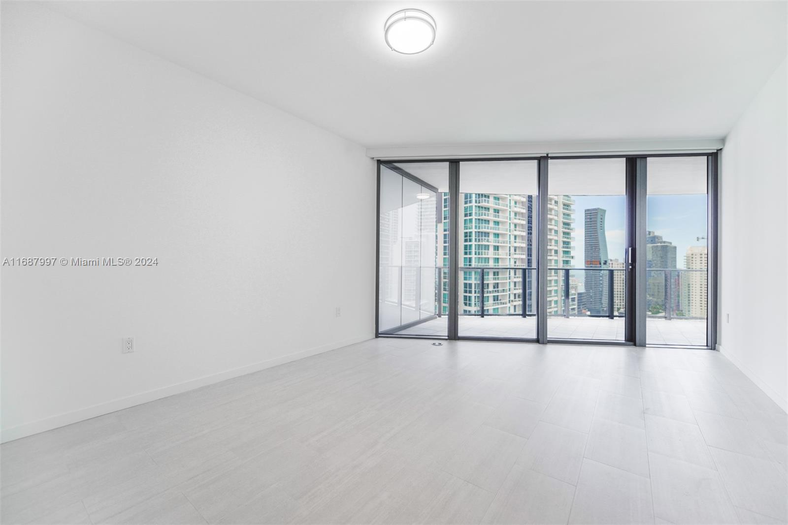 1000 Brickell Plz #3302, Miami FL 33131