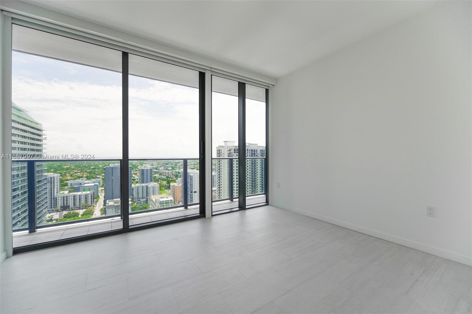 1000 Brickell Plz #3302, Miami FL 33131