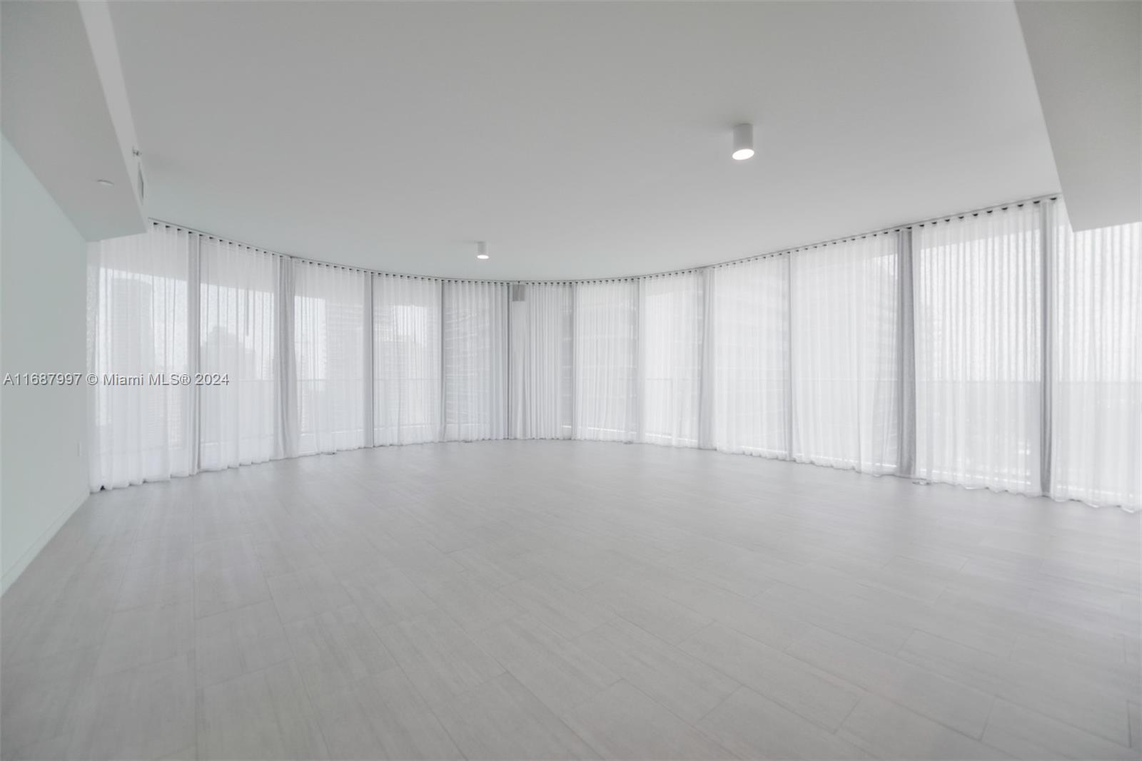 1000 Brickell Plz #3302, Miami FL 33131