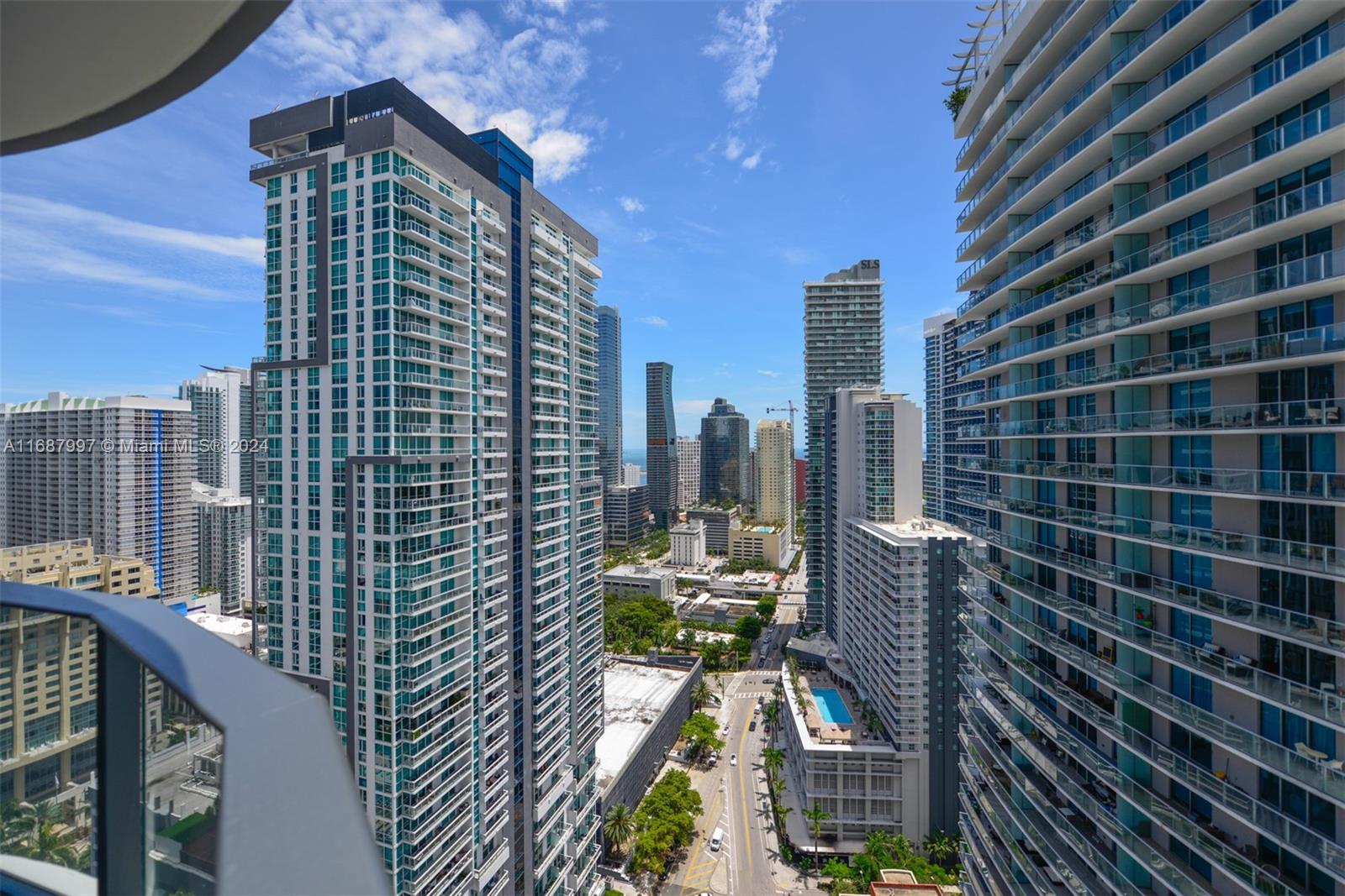 1000 Brickell Plz #3302, Miami FL 33131