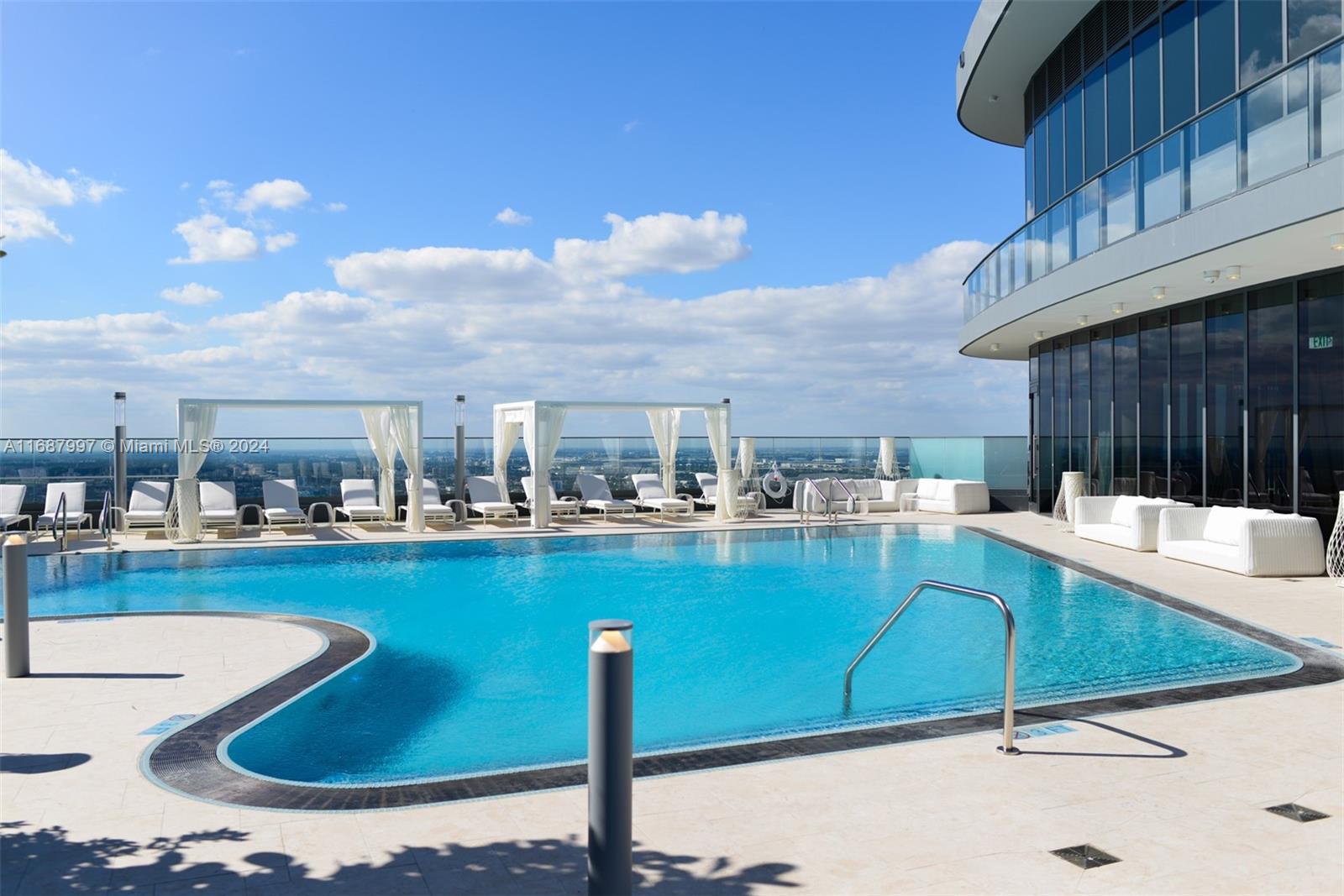 1000 Brickell Plz #3302, Miami FL 33131