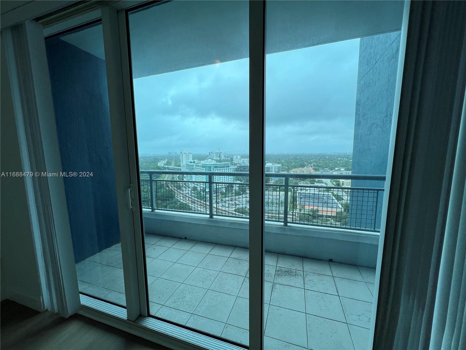 60 SW 13th St #1613, Miami FL 33130