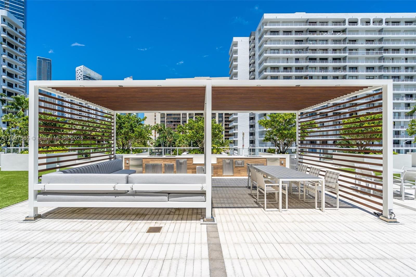 1541 Brickell Ave #A1901, Miami FL 33129