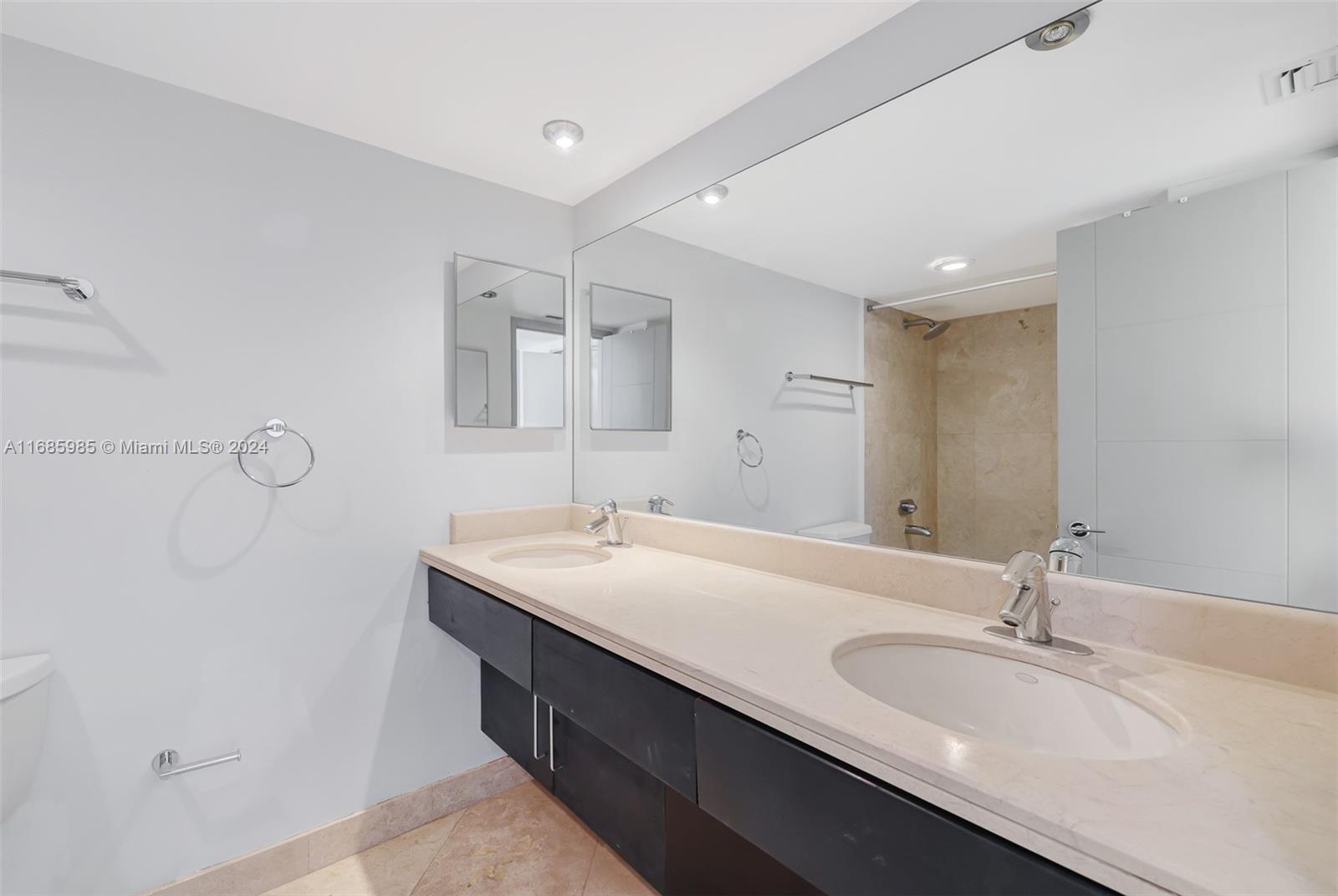 1627 Brickell Ave #601, Miami FL 33129