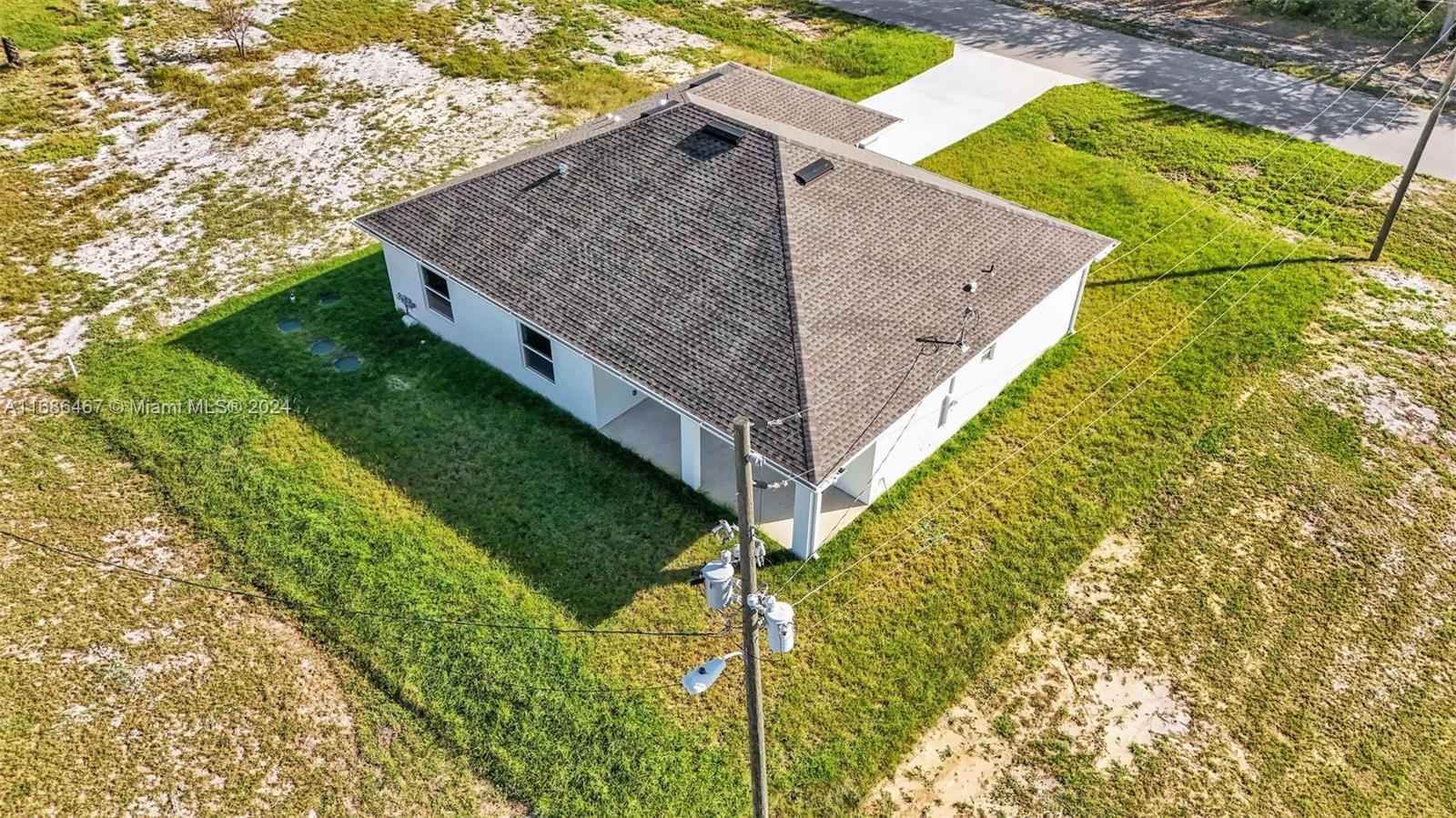 19 N Irvington Rd, Avon Park, Florida image 8