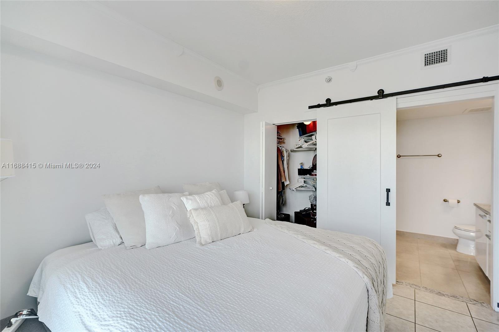 Listing Photo 14