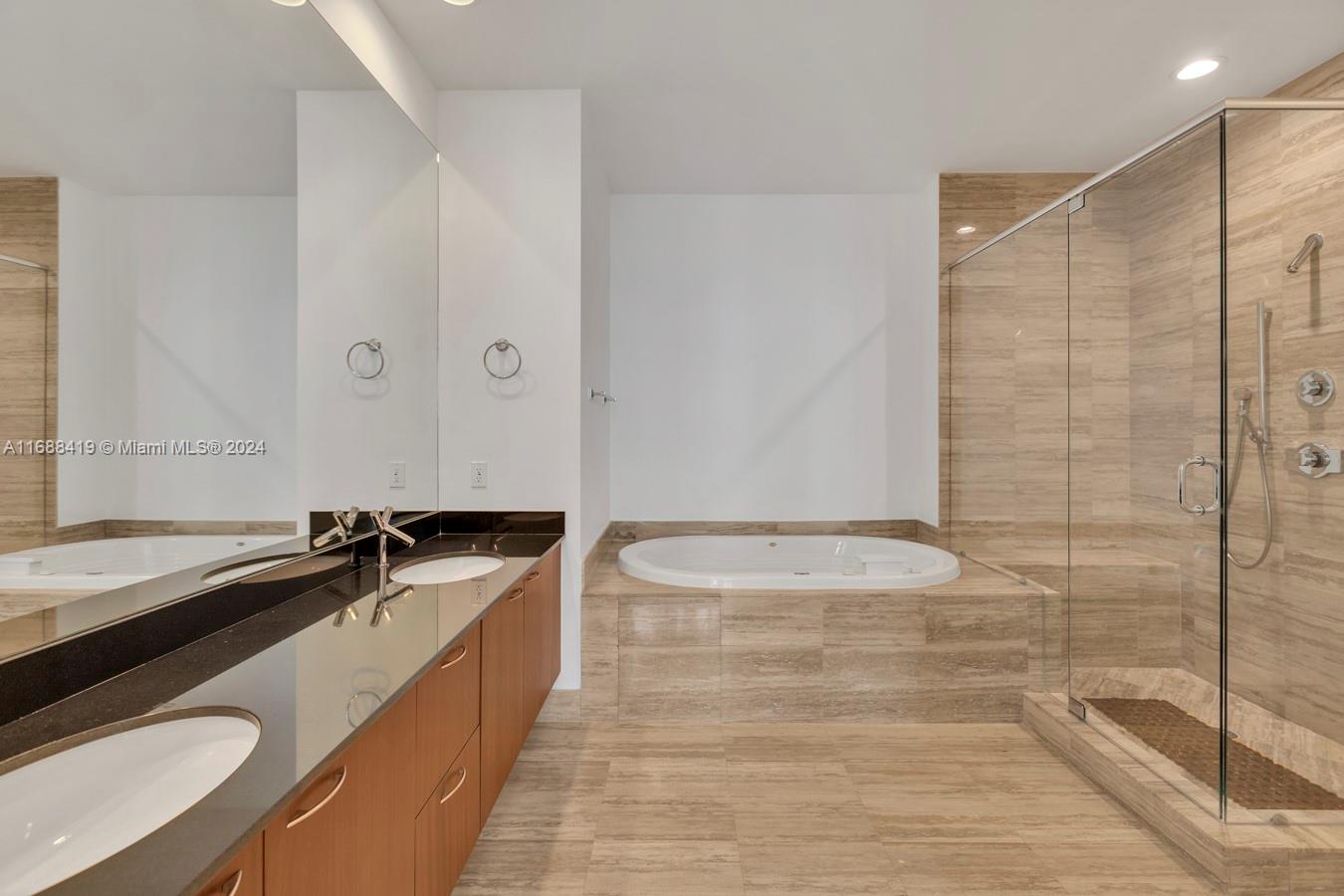 15811 Collins Ave #4002, Sunny Isles Beach FL 33160