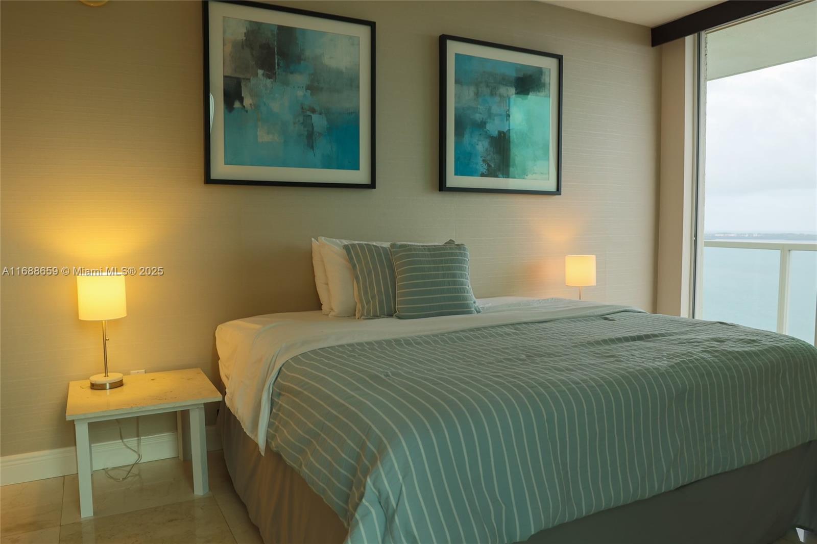 218 SE 14th St #2107, Miami FL 33131