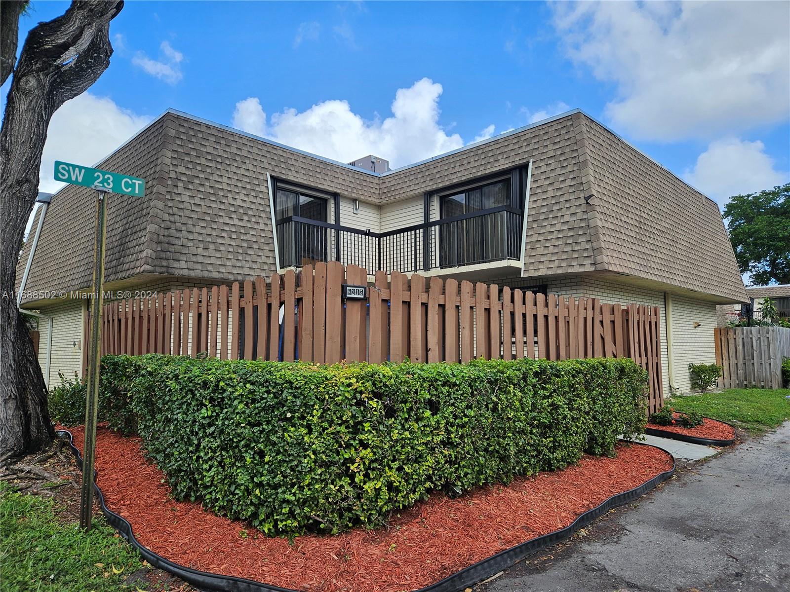 8215 SW 23rd Ct #17D, North Lauderdale, Florida image 31