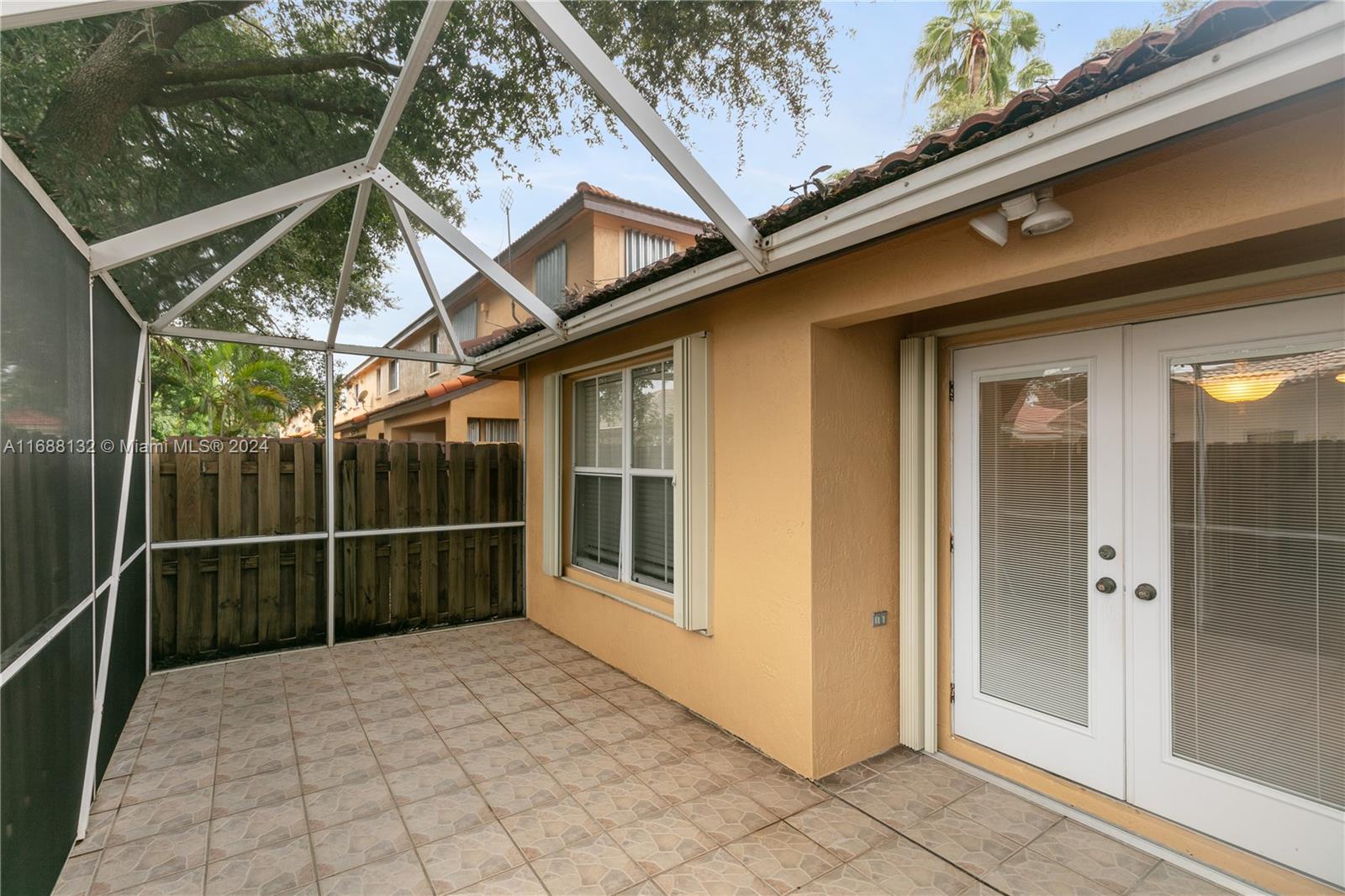 14028 S Forest Oak Cir, Davie, Florida image 36