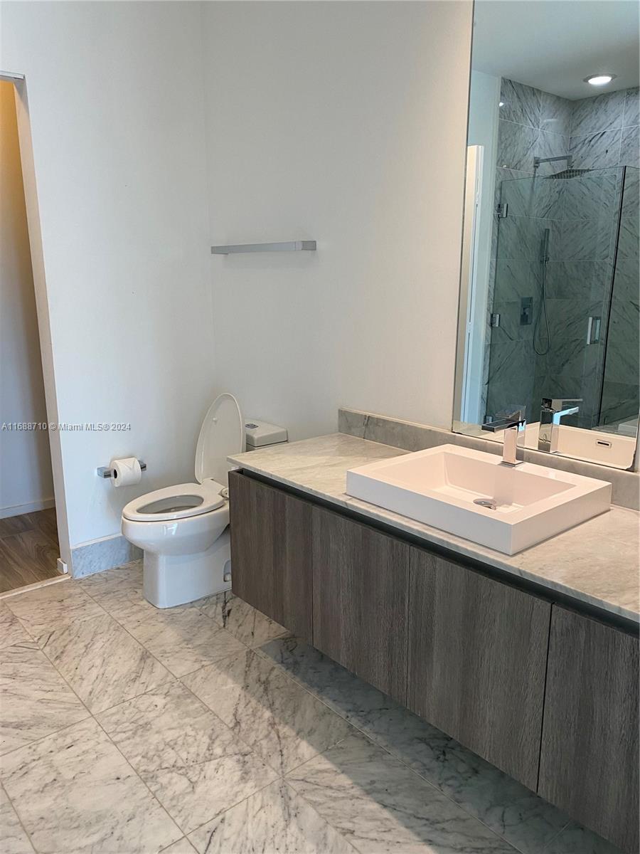 801 S Miami Ave #5002, Miami FL 33130