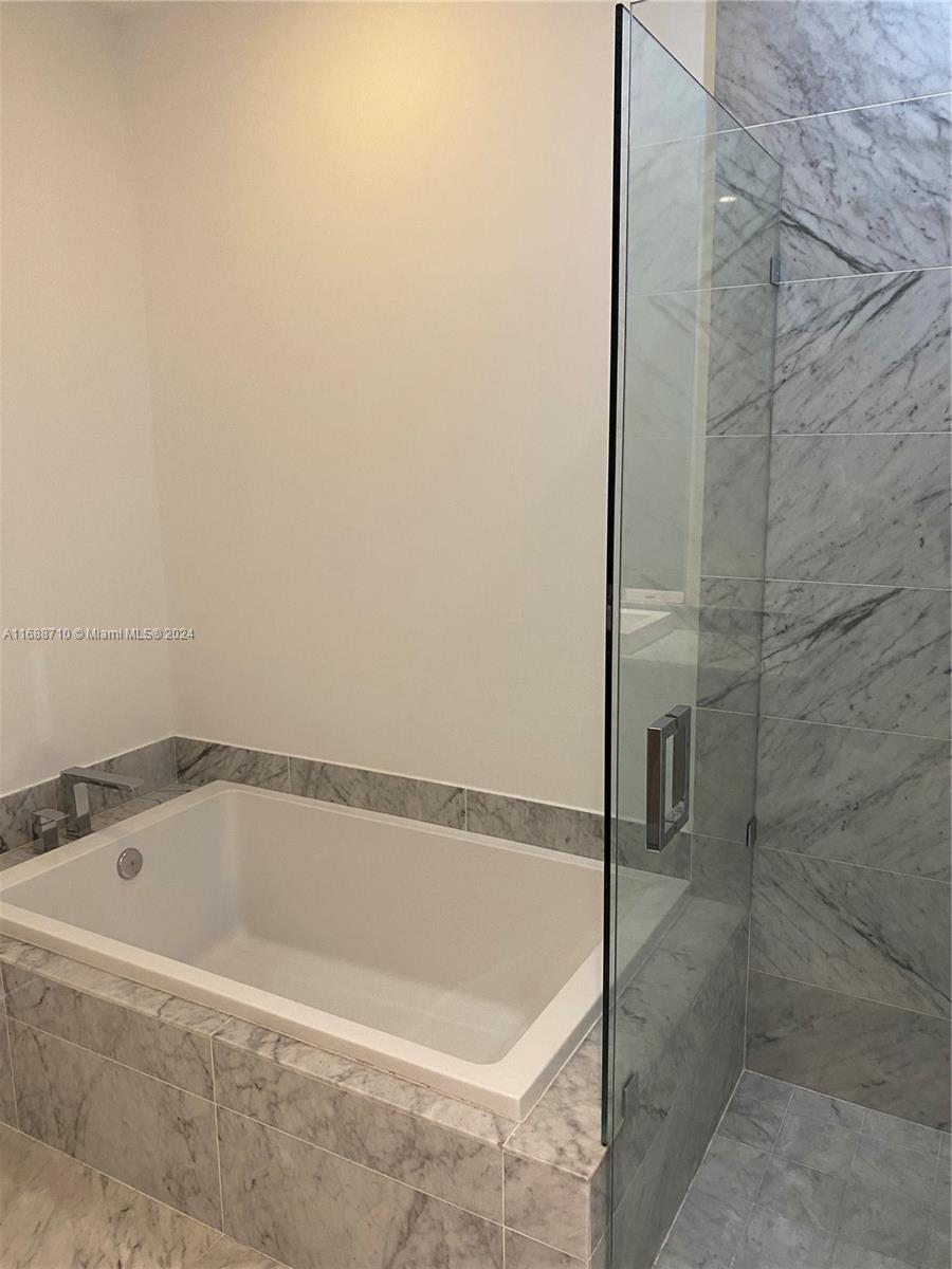 801 S Miami Ave #5002, Miami FL 33130