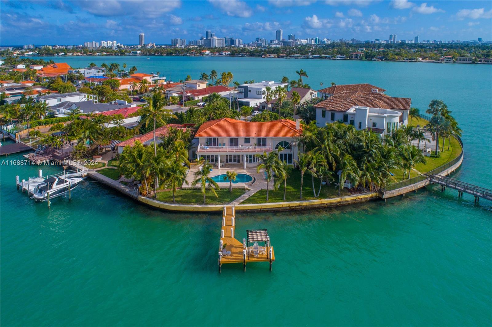 Residential, Miami Beach, Florida image 1