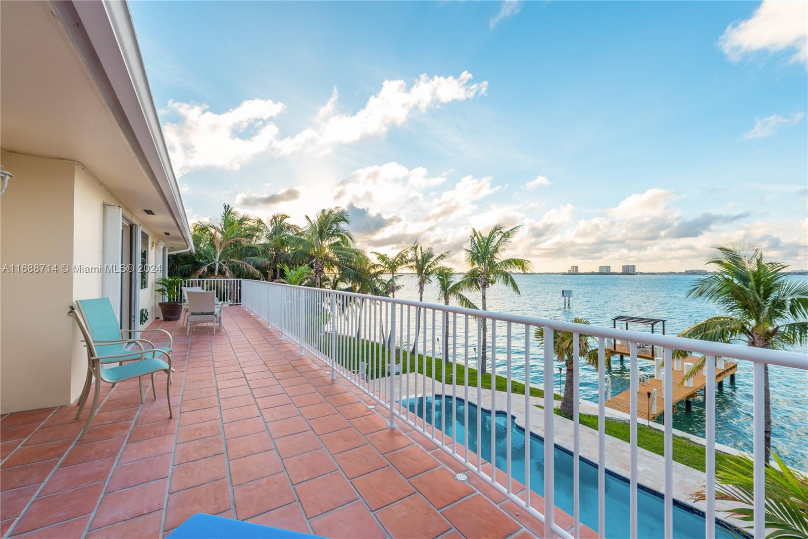 Residential, Miami Beach, Florida image 15