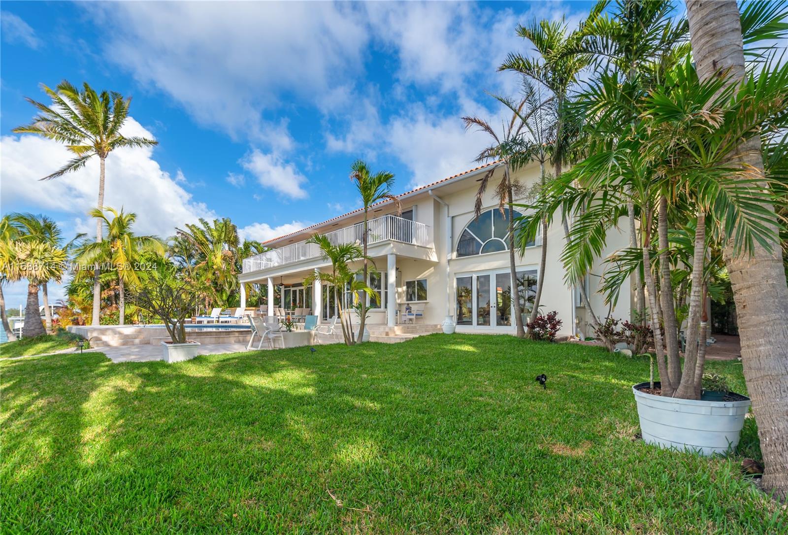 Residential, Miami Beach, Florida image 36