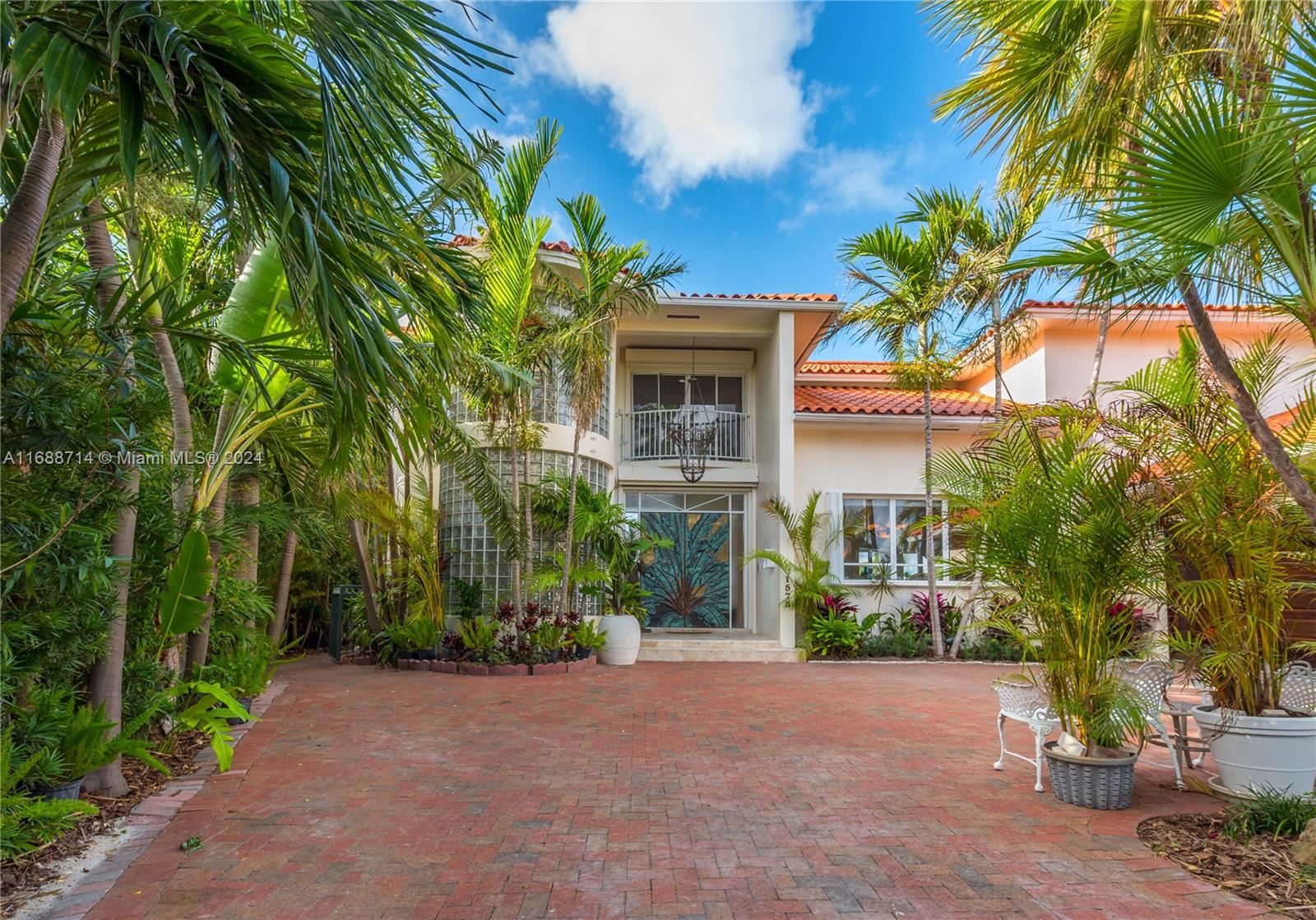 Residential, Miami Beach, Florida image 6