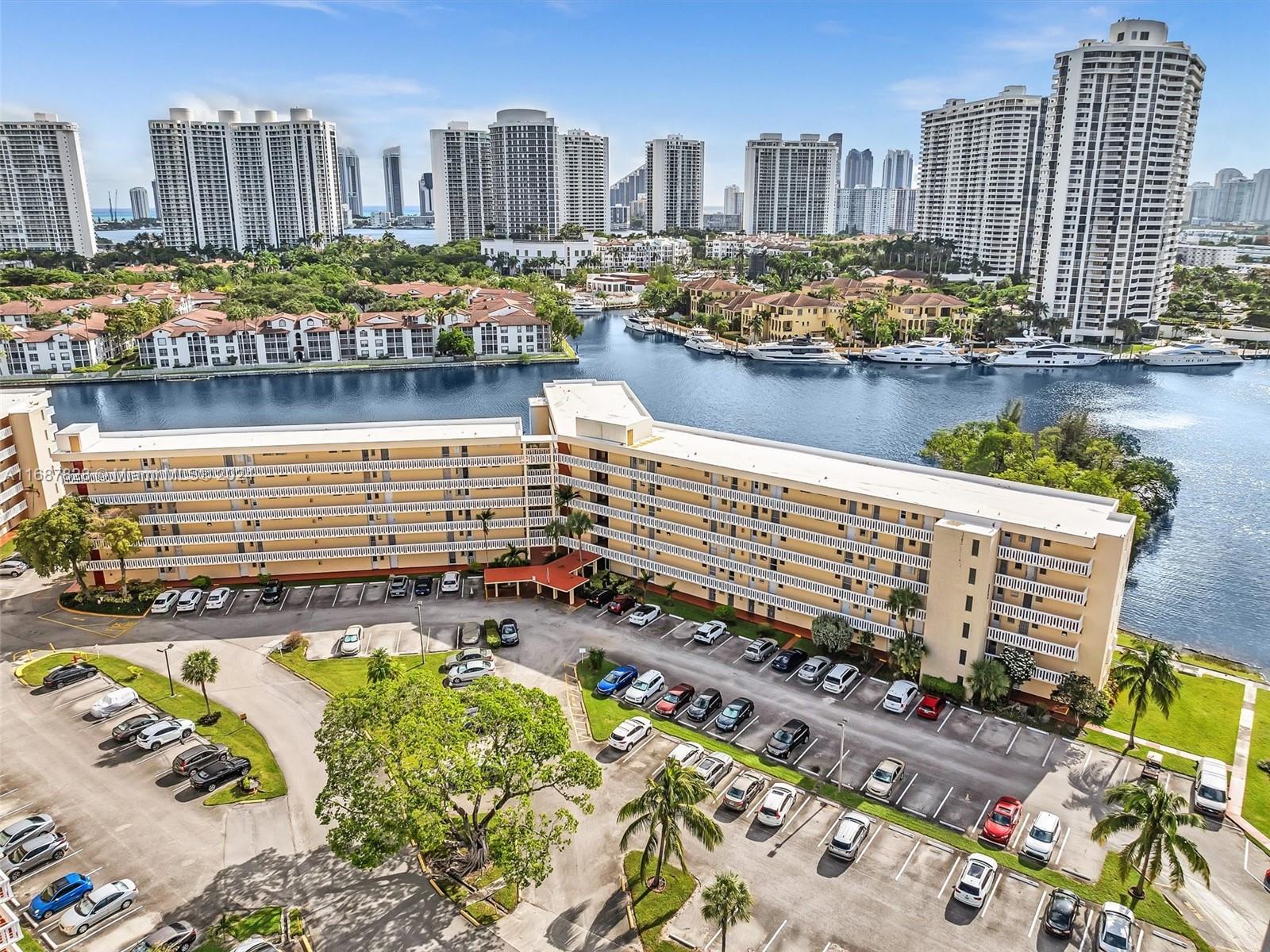 2980 Point East Dr #D508, Aventura, Florida image 27