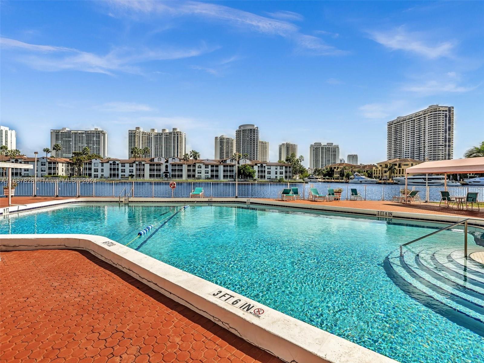 2980 Point East Dr #D508, Aventura, Florida image 29