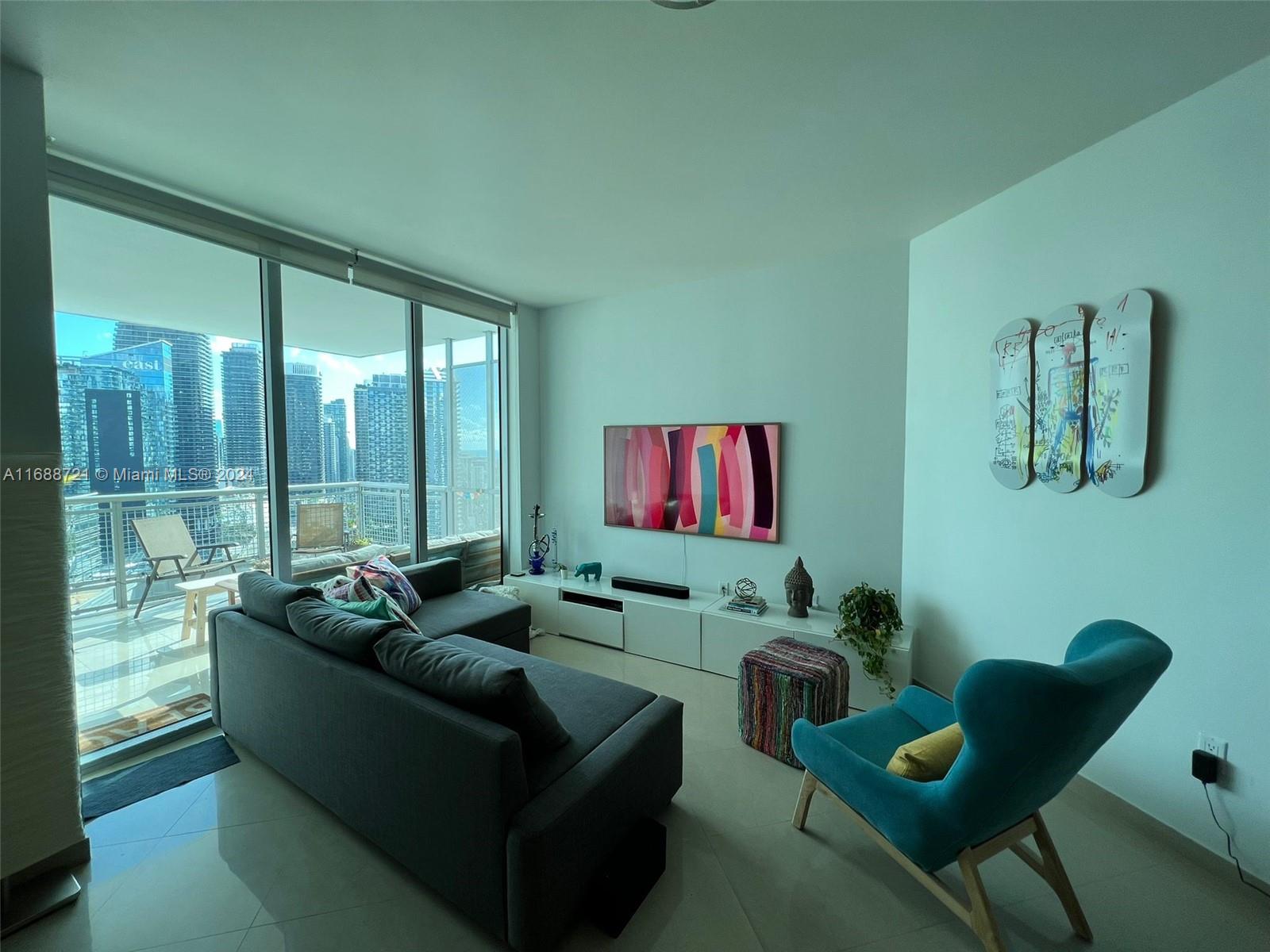 350 S Miami Ave #3410, Miami FL 33130