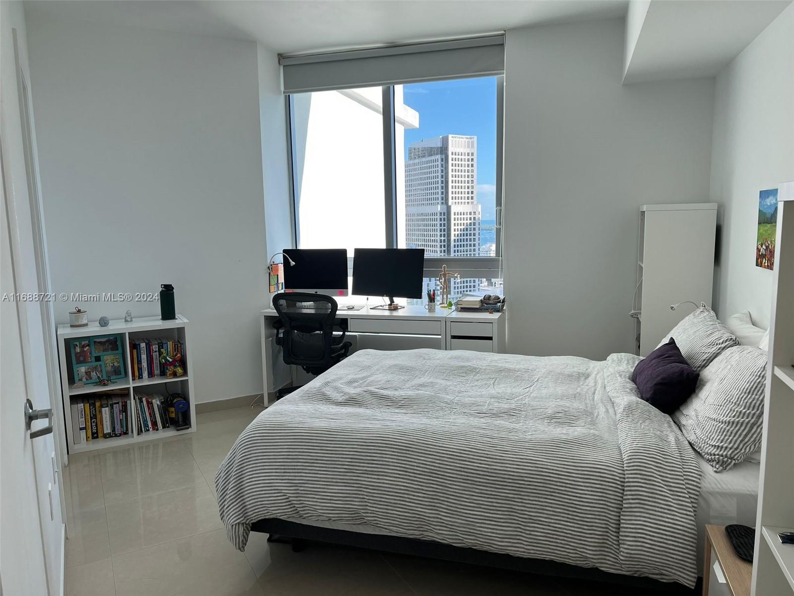 350 S Miami Ave #3410, Miami FL 33130