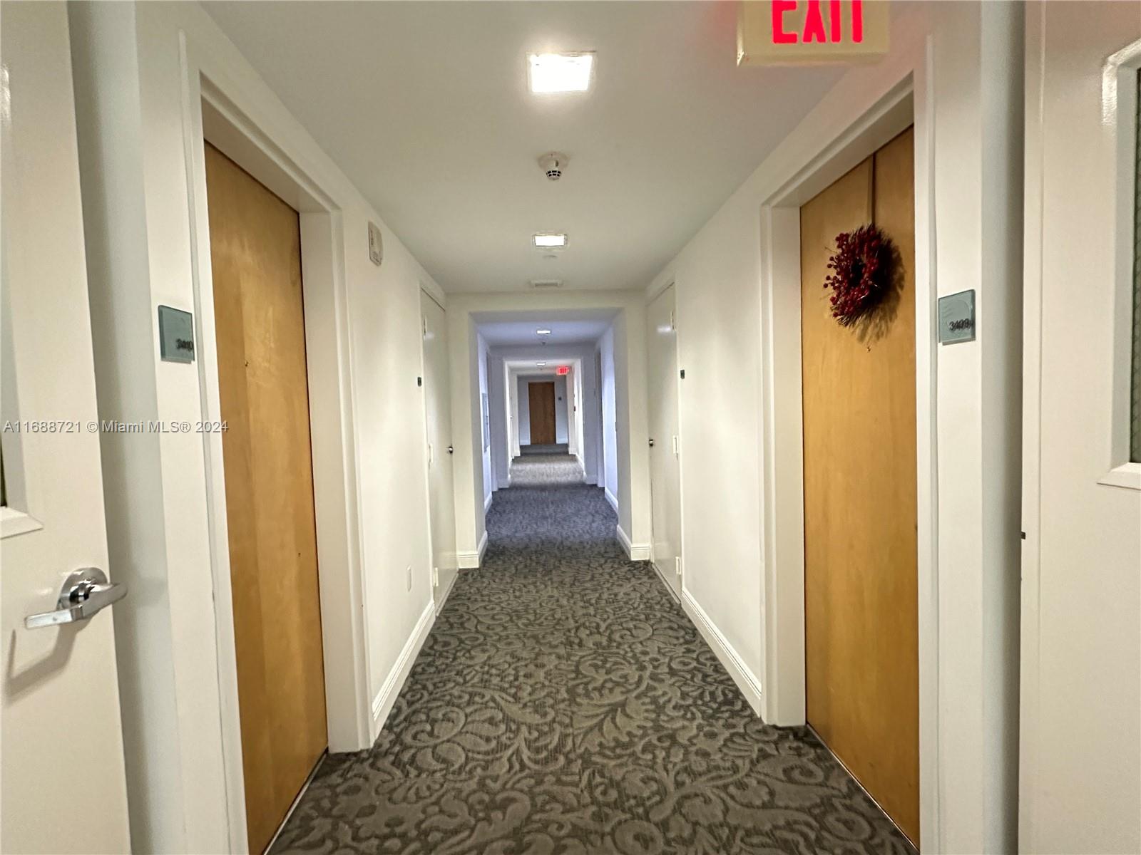 350 S Miami Ave #3410, Miami FL 33130