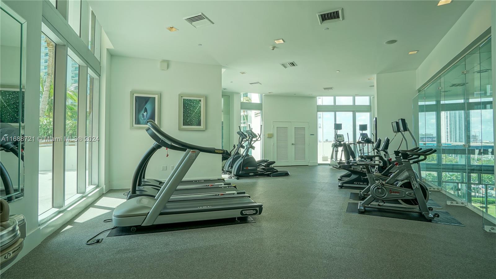 350 S Miami Ave #3410, Miami FL 33130