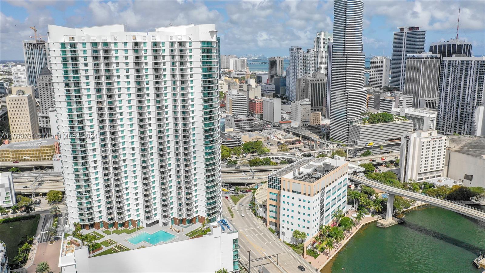 350 S Miami Ave #3410, Miami FL 33130