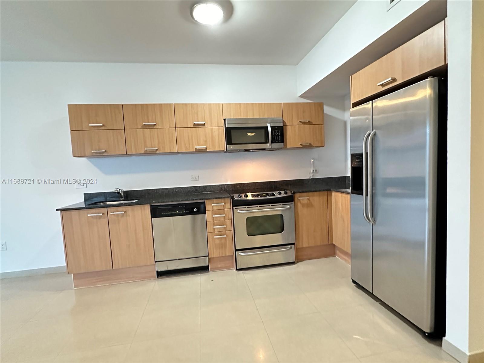 350 S Miami Ave #3410, Miami FL 33130