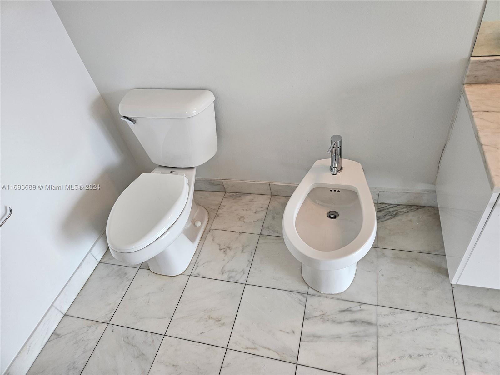 888 Biscayne Blvd #4001, Miami FL 33132