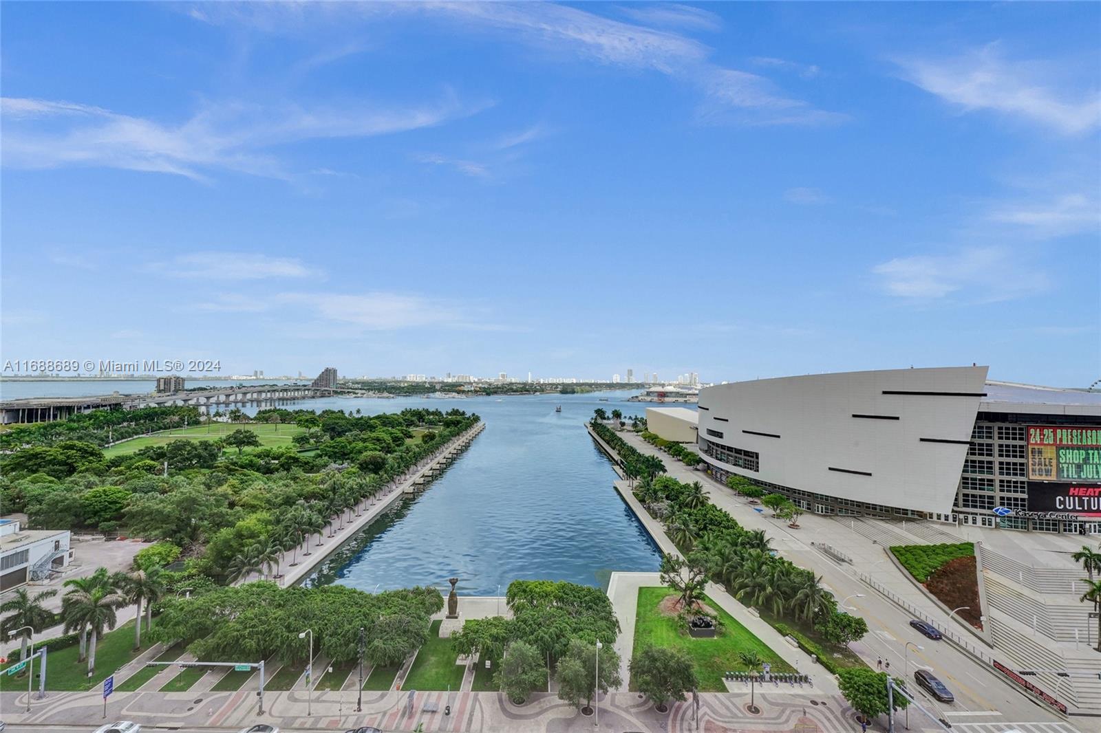 888 Biscayne Blvd #4001, Miami FL 33132