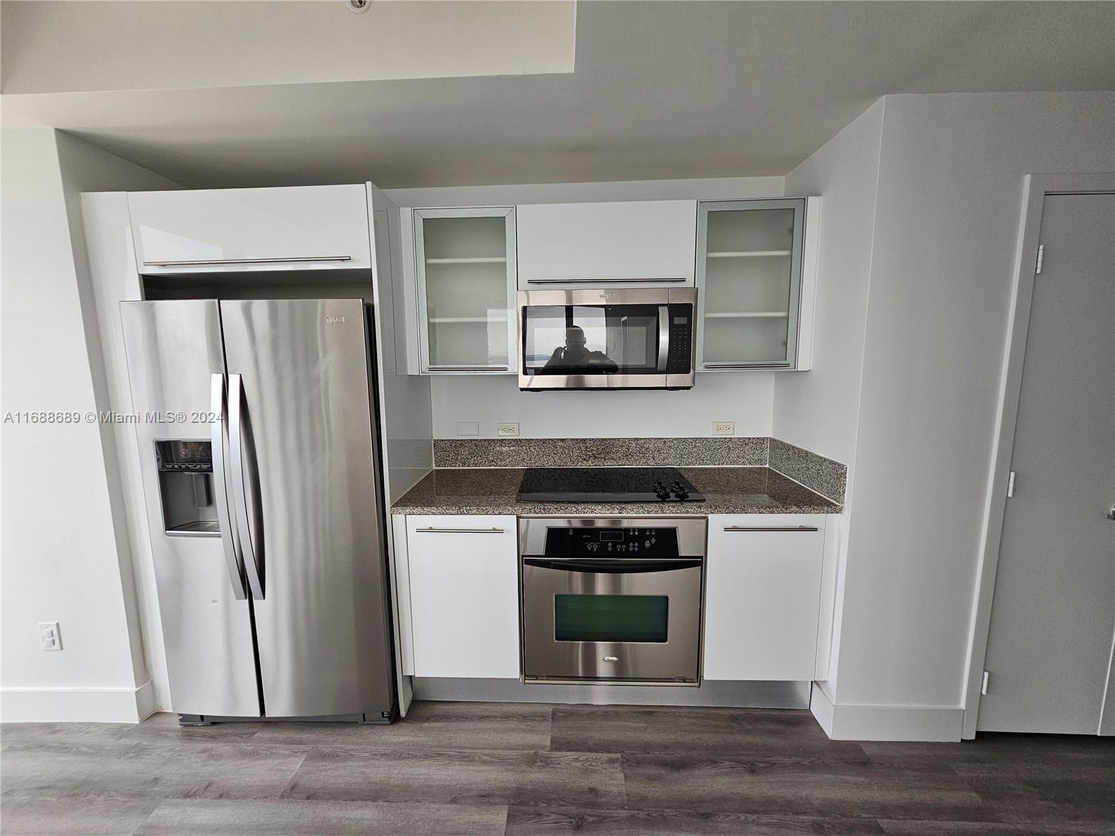 888 Biscayne Blvd #4001, Miami FL 33132
