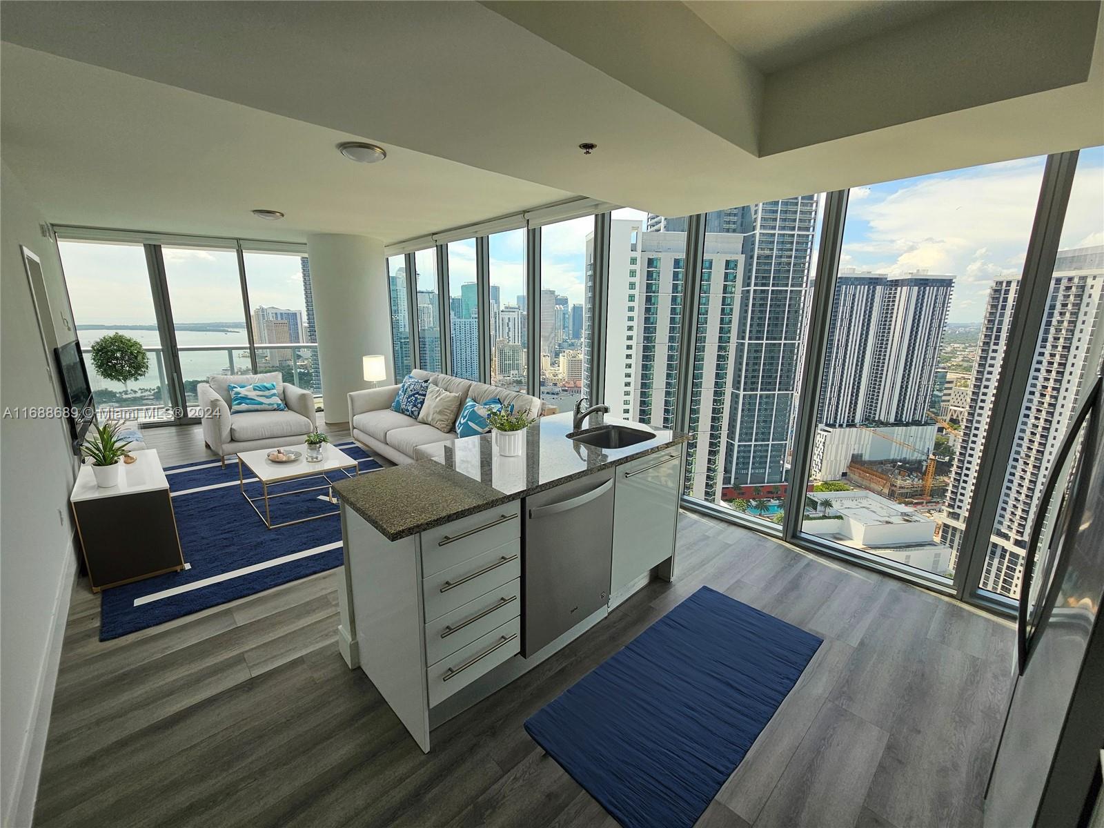888 Biscayne Blvd #4001, Miami FL 33132