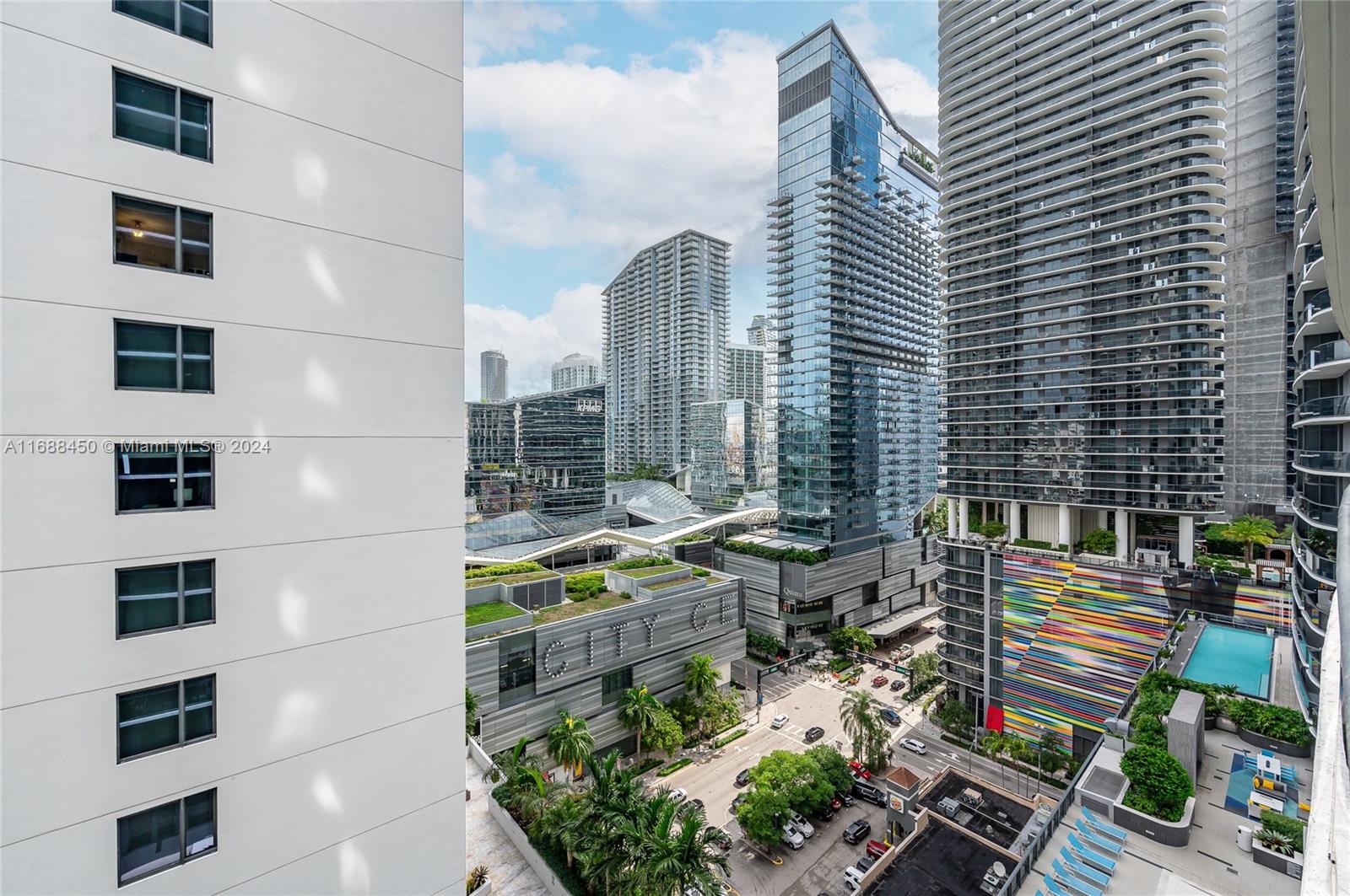 55 SW 9th St #1610, Miami FL 33130