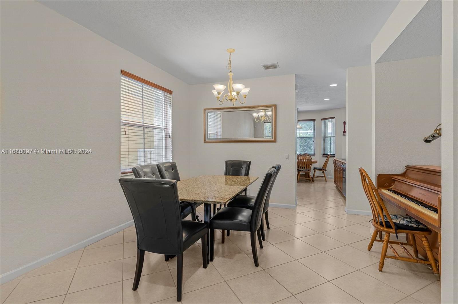 831 Sunflower Cir, Weston, Florida image 10