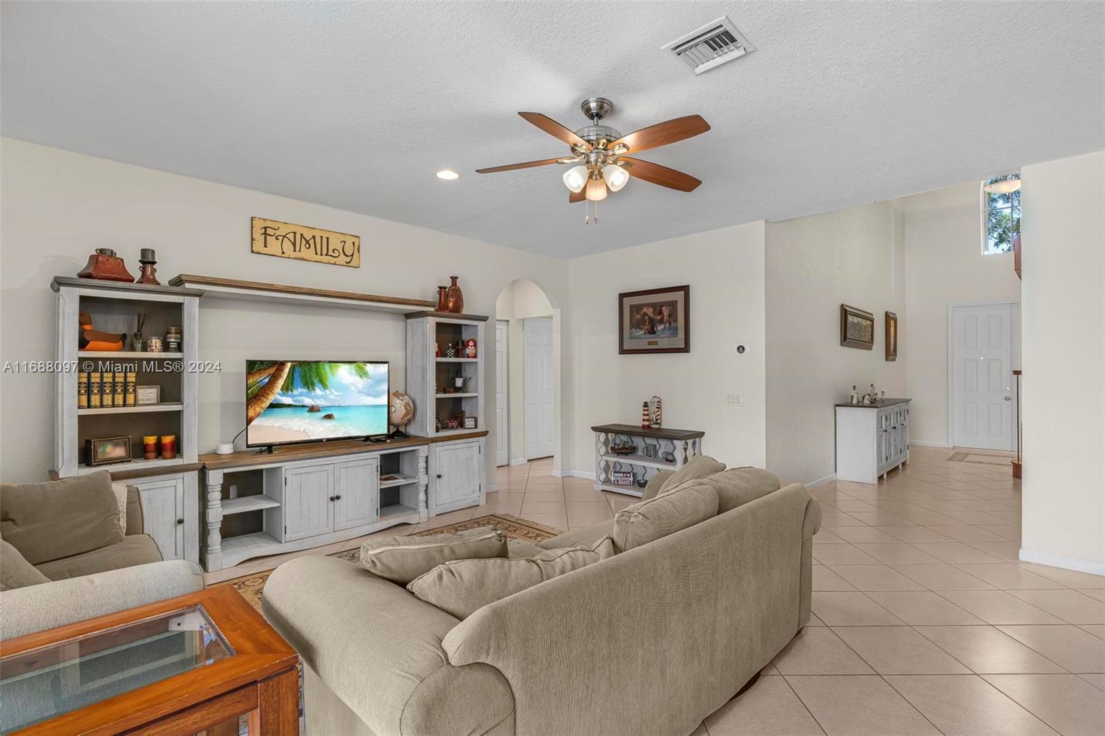 831 Sunflower Cir, Weston, Florida image 15