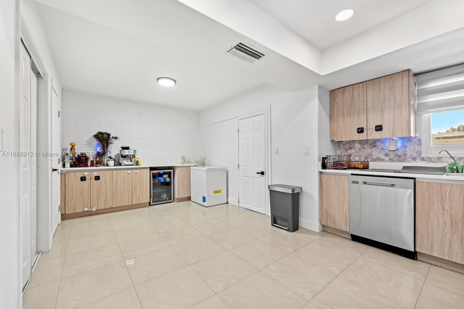 7501 Fairway Blvd, Miramar, Florida image 10