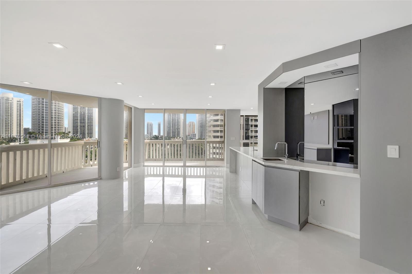 1000 Island Blvd #1004, Aventura, Florida image 1