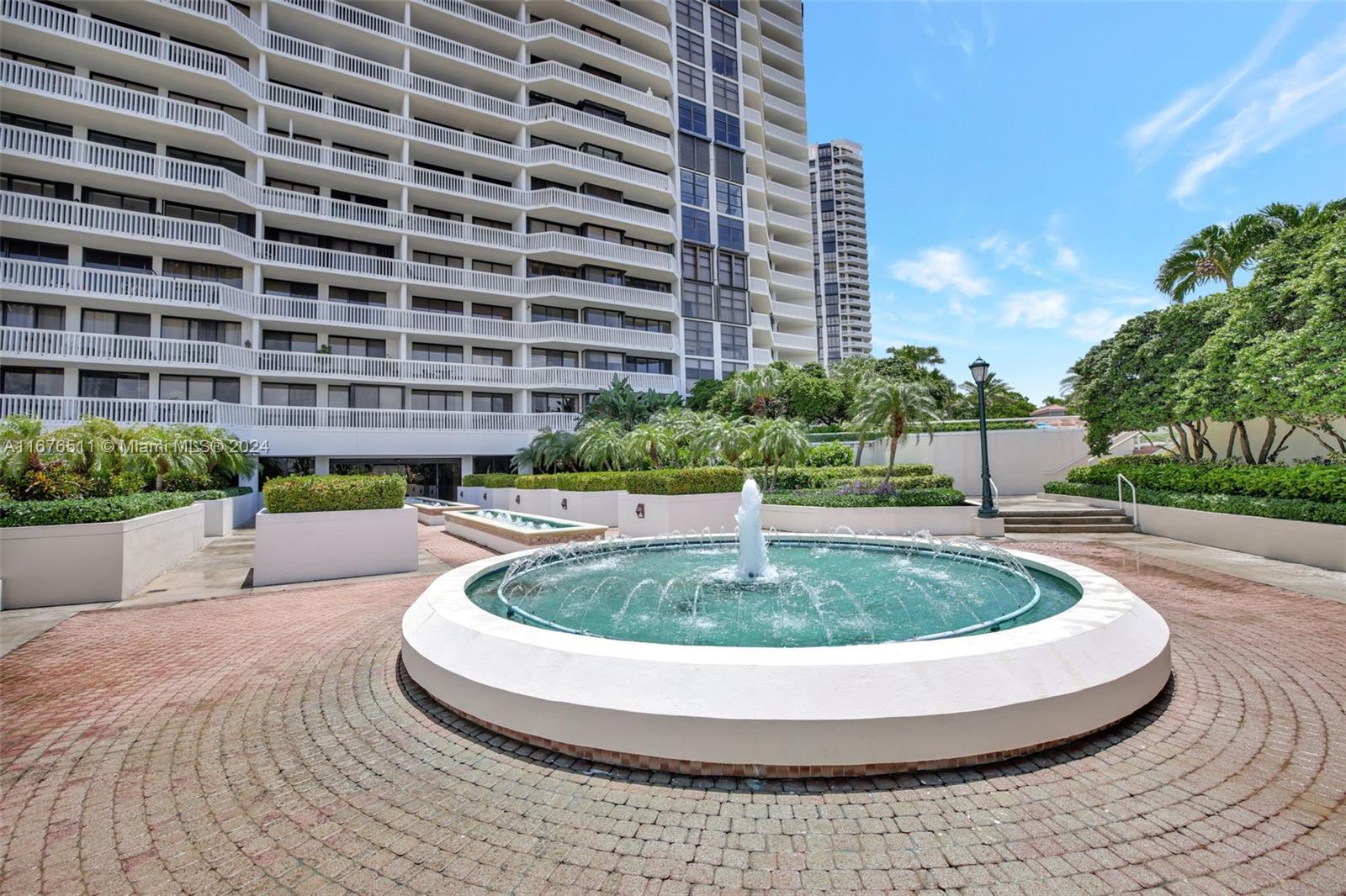 1000 Island Blvd #1004, Aventura, Florida image 36