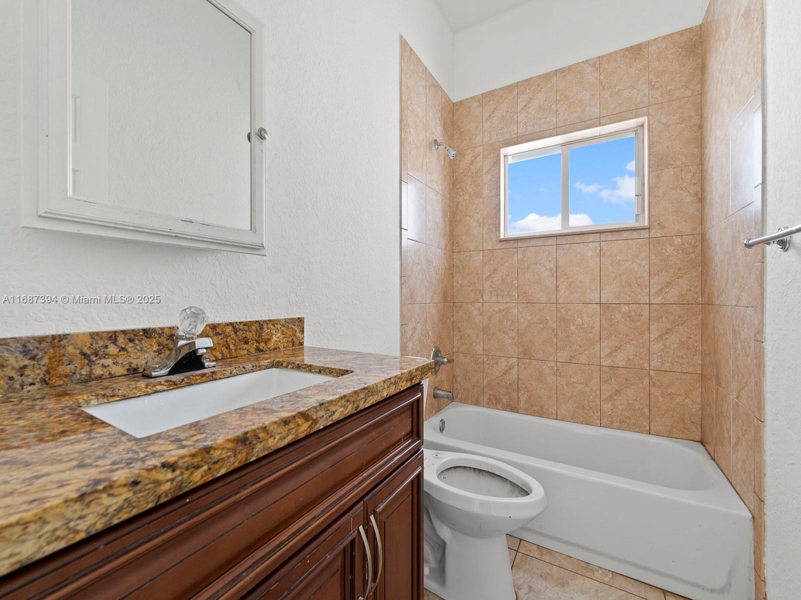 223 SW 8th St, Dania Beach, Florida image 18