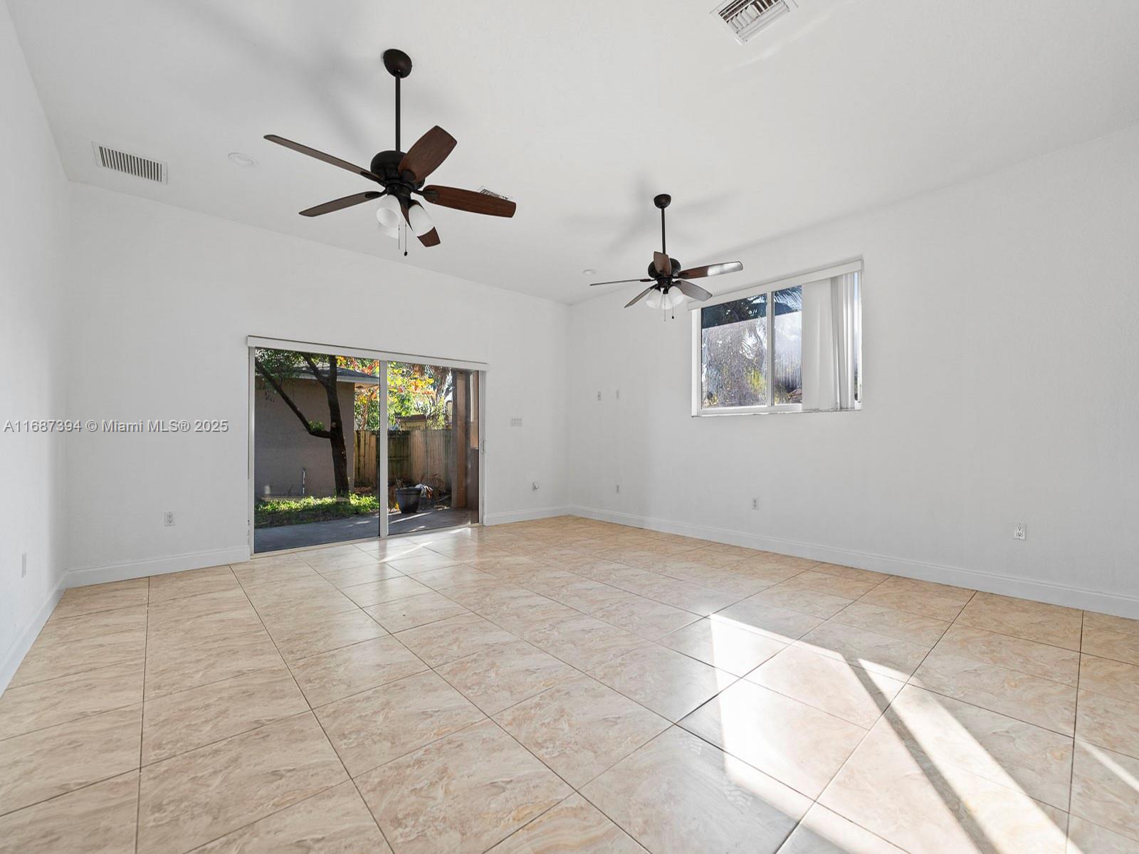 223 SW 8th St, Dania Beach, Florida image 9