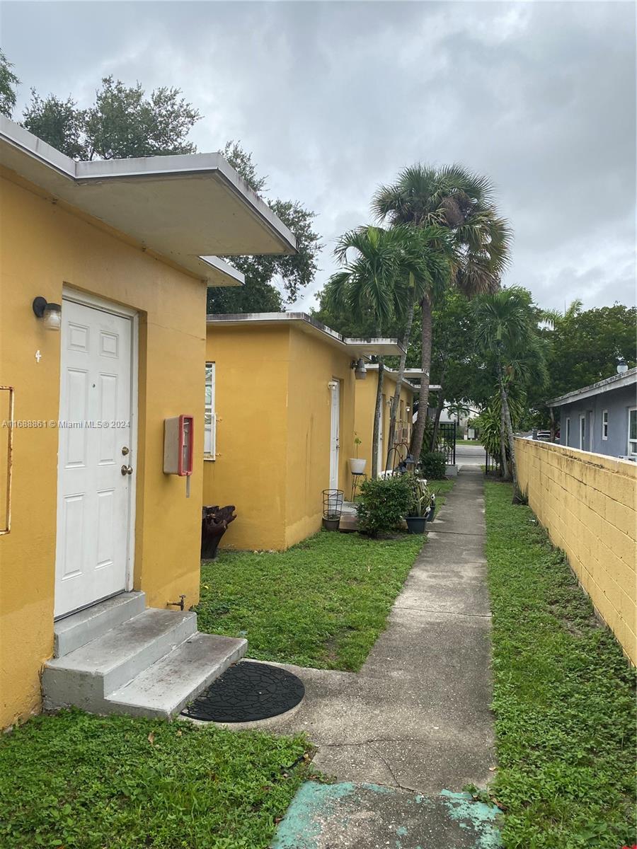 640 NW 10th Ter, Fort Lauderdale, Florida image 6