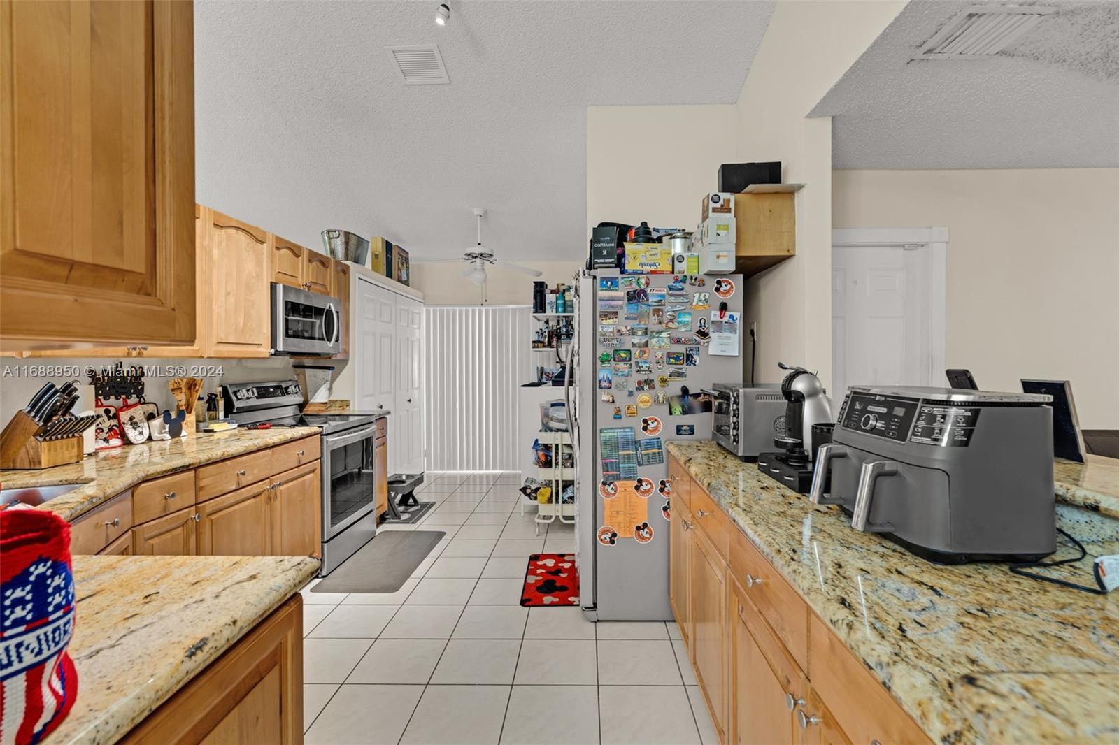 20780 NW 1st St, Pembroke Pines, Florida image 10