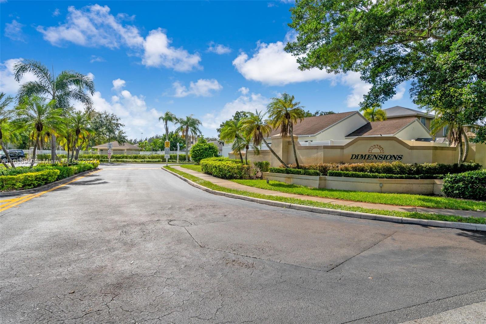 20780 NW 1st St, Pembroke Pines, Florida image 47